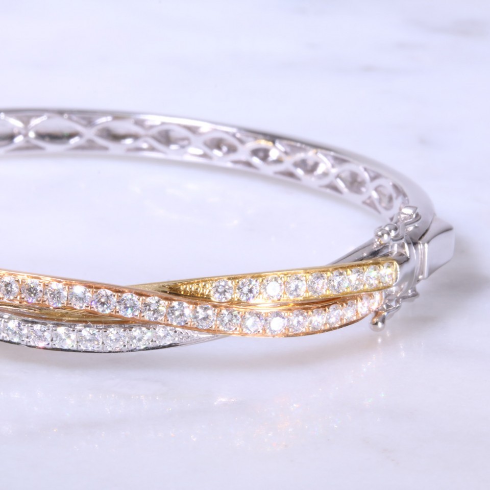 Diamond set intertwined russian gold bangle