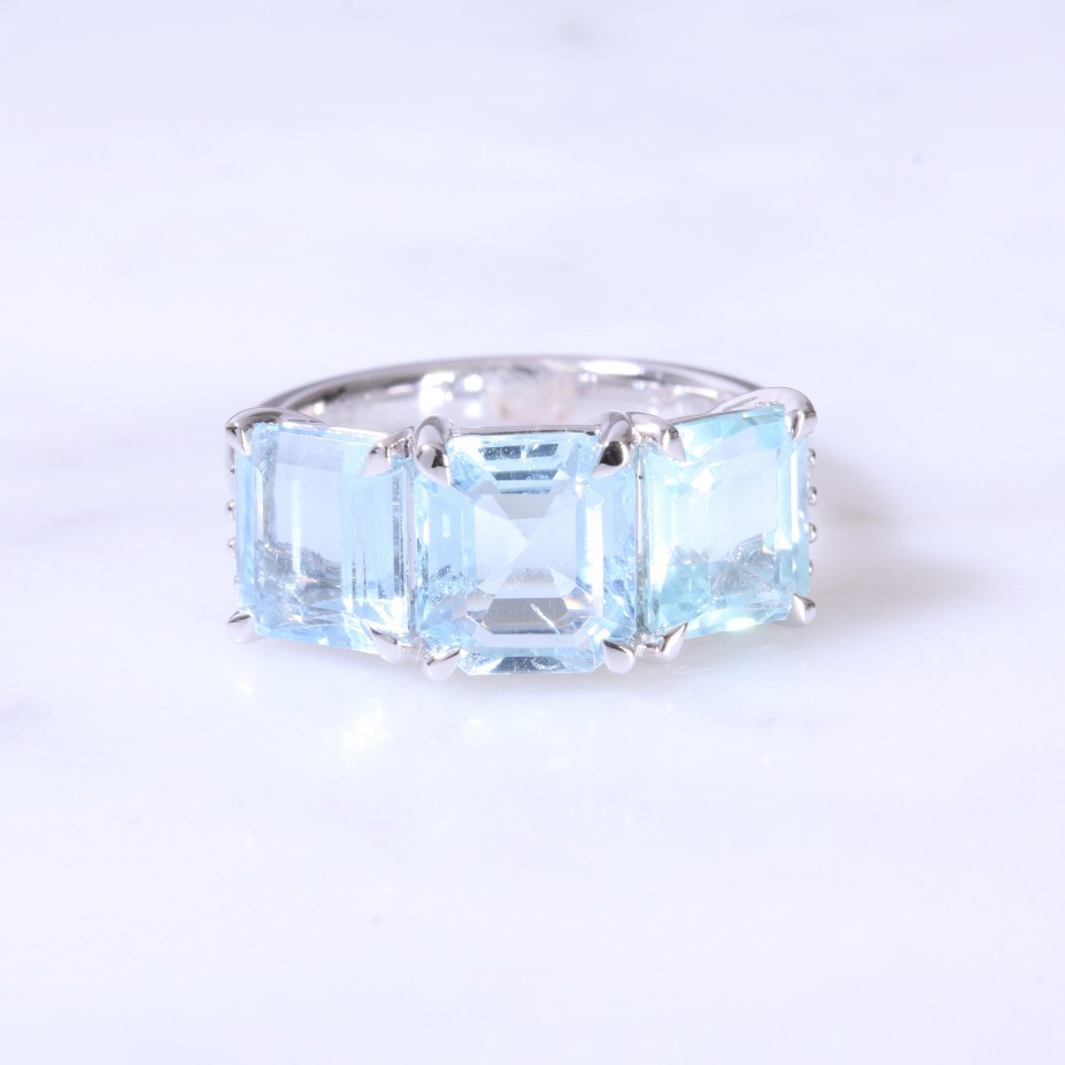 Large Square Aquamarine & diamond 3 stone ring