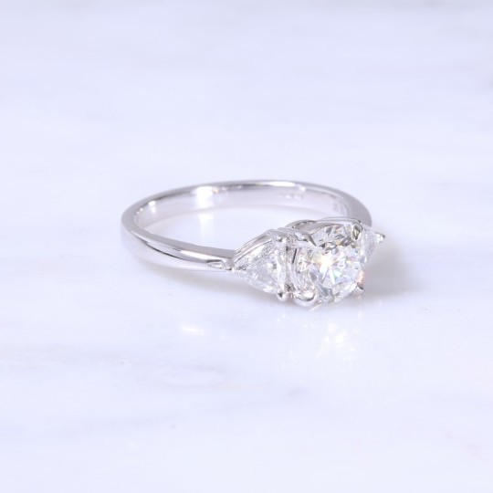 Round Brilliant & Trilliant Diamond 3 Stone Ring
