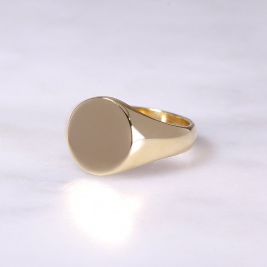 Ladies 18ct Yellow Gold Oval Signet Ring - Medium
