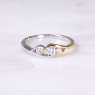 Mixed Gold Cross-Over Diamond Ring