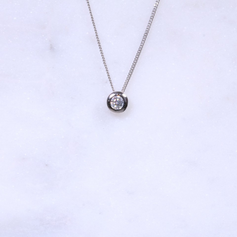 Diamond Rub-Over Pendant