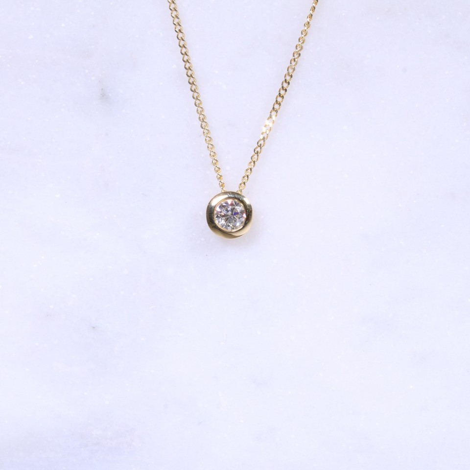 Diamond Rub-Over Pendant