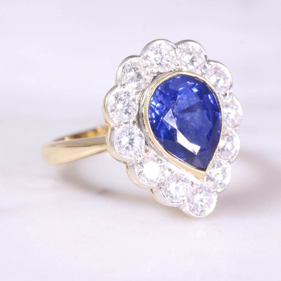 Secondhand Sapphire & Diamond Cluster Ring