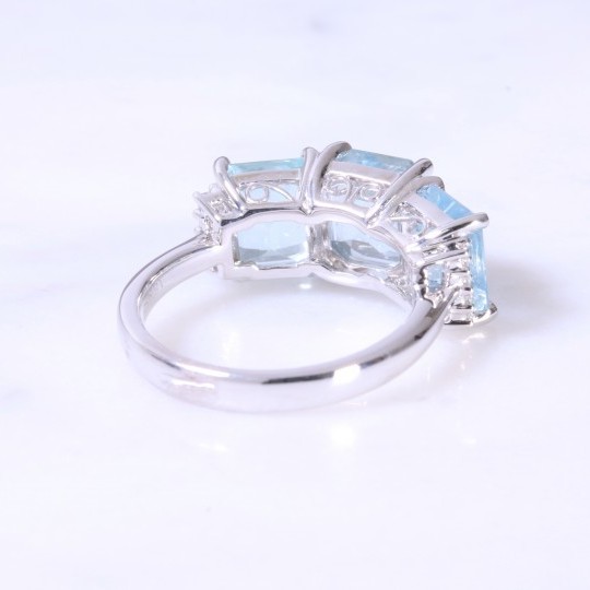 Large Square Aquamarine & diamond 3 stone ring