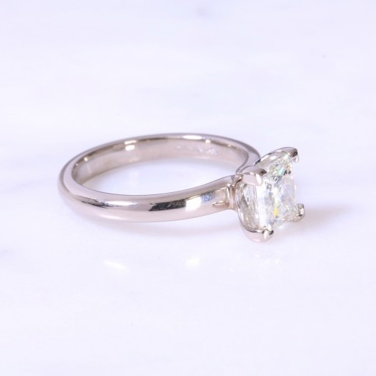 Secondhand princess diamond solitaire engagament ring 1.51ct