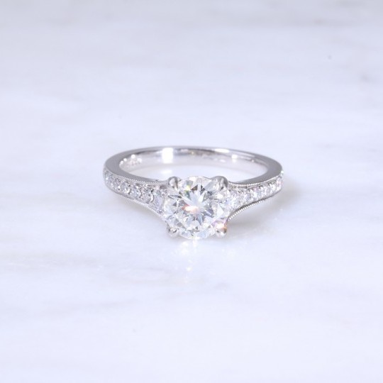 Round Brilliant Diamond 4 Claw Engagement Ring