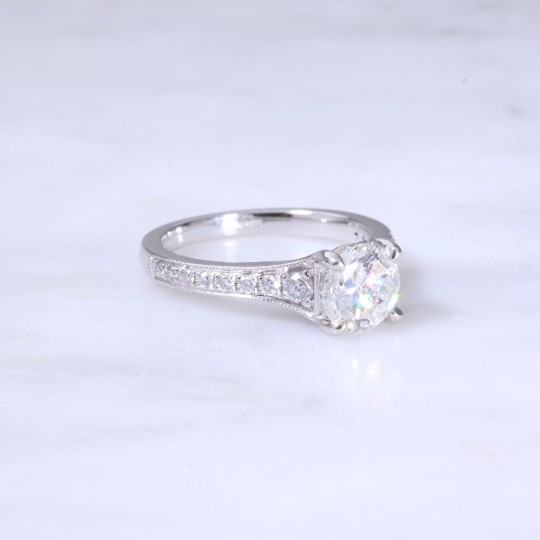 Round Brilliant Diamond 4 Claw Engagement Ring