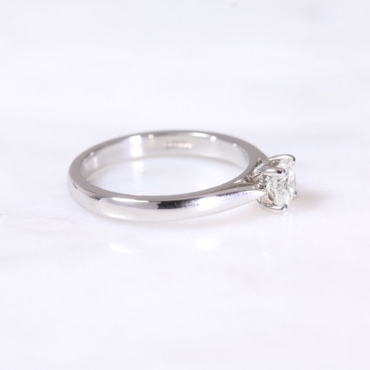 Round Brilliant Diamond 4 Claw Solitaire Engagement Ring