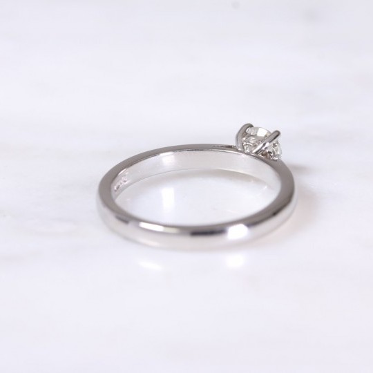 Round Brilliant Diamond 4 Claw Solitaire Engagement Ring