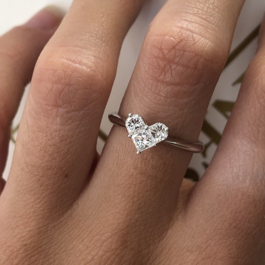 White Gold Diamon Heart Ring