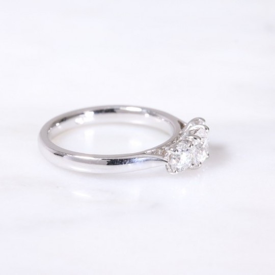 Round Brilliant Diamond 3 Stone Ring 1.00ct