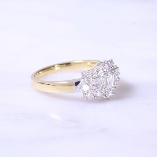Round & Baguette Cut Diamond Cluster Ring