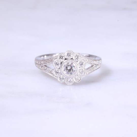 Round Brilliant Diamond Milgrain Cluster Ring