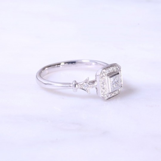Vintage Style Princess Cut Engagement Ring