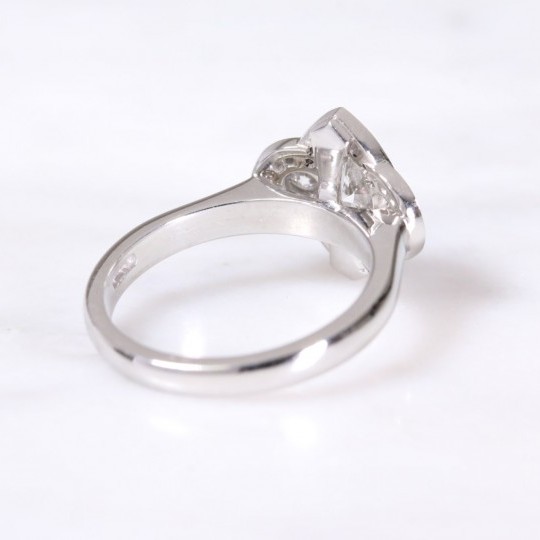 Marquise & Round Brilliant Diamond Cluster Ring
