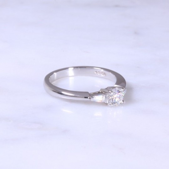 Round Brilliant & Baguette Diamond Engagement Ring