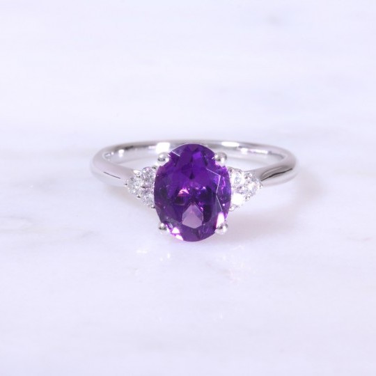 Oval Amethyst & Trefoil Diamond Ring