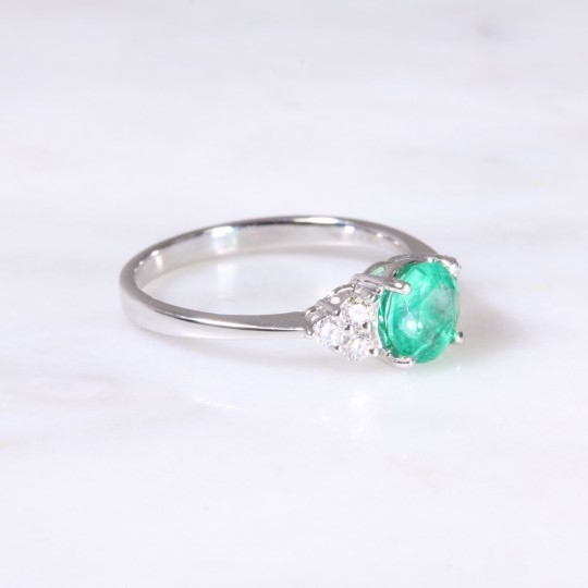 Emerald & Trefoil Diamond ring