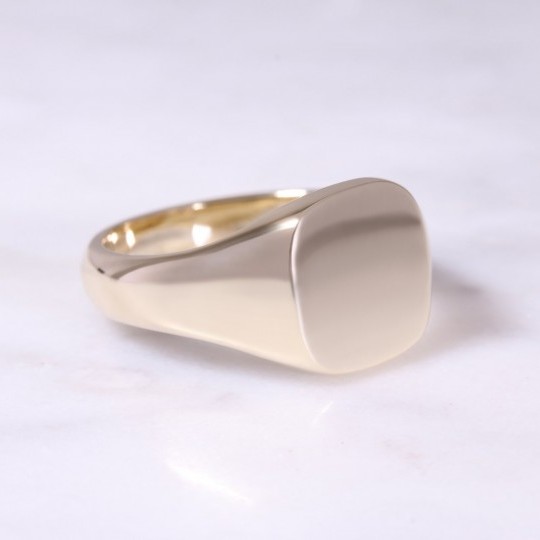 9ct Yellow Gold Cushion Signet Ring Large