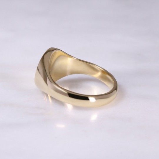 18ct Oval Signet Ring Small