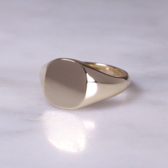 9ct Yellow Gold Cushion Signet Ring - Medium