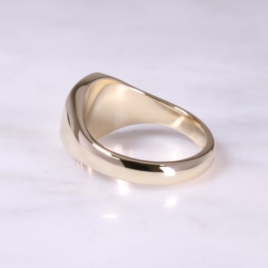 9ct Yellow Gold Cushion Signet Ring Medium