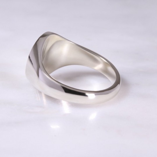 9ct White Gold Oval Signet Ring Large