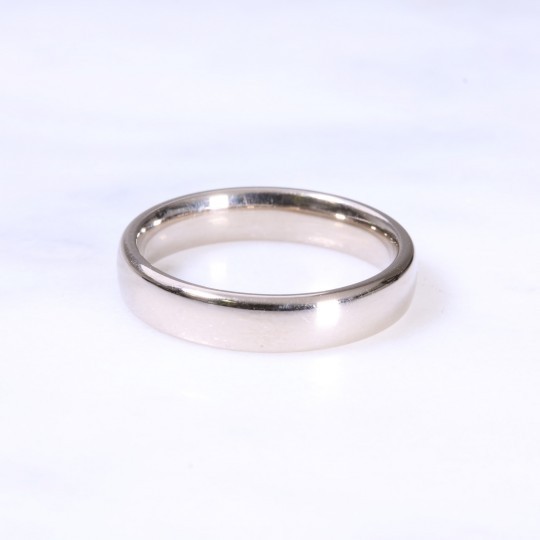 18ct 4mm Court Wedding Ring