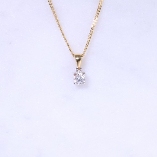 Diamond Round Brilliant Pendant