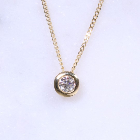 Diamond Rub-Over Pendant