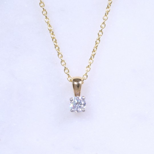Round Brilliant Diamond Solitaire Necklace 0.16ct