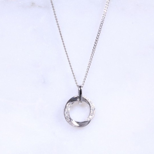 Diamond twist eternity pendant