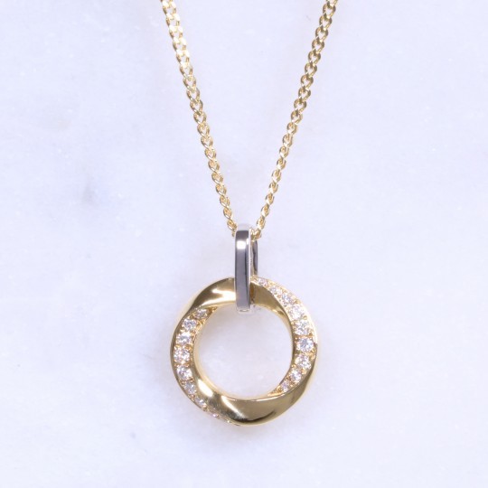 Diamond twist eternity pendant