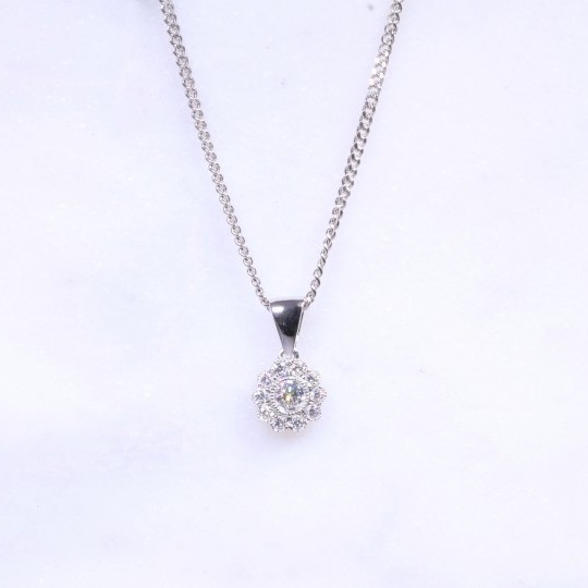 Milgrain Flower Diamond Cluster Pendant 0.17ct