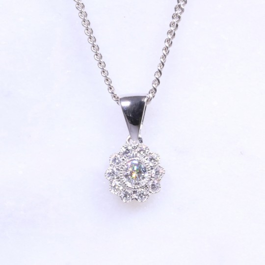 Milgrain Flower Diamond Cluster Pendant 0.17ct