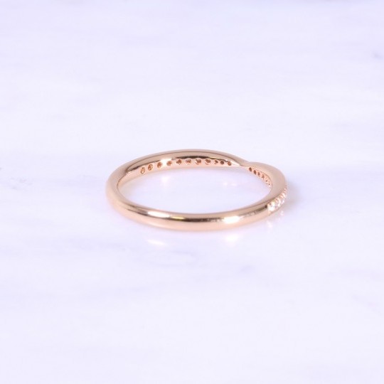 Graduated Centre Design Eternity Ring Rose