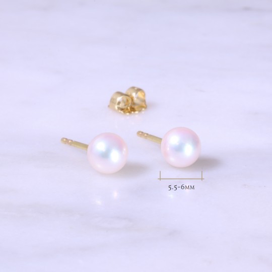 The Finest Akoya Pearl Earstuds