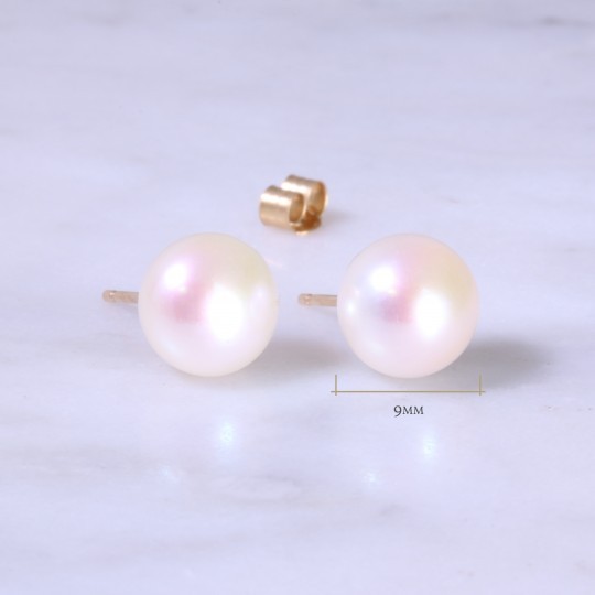 White Fresh Water Pearl Ear Studs