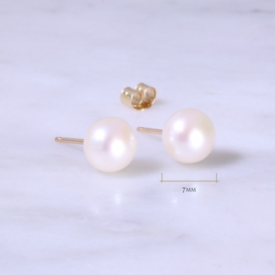 White Fresh Water Pearl Ear Studs