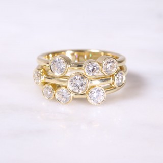 3 Row Scattered Round Brilliant Diamond Ring