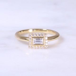 Horizonal Baguette Cut Diamond Halo Ring