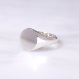 Ladies 9ct White Gold Oval Signet Ring - Small